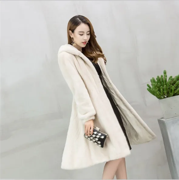 2024 Ново, модерно зимно палто в корейски стил на Дамско елегантно луксозно дълго Черно палто палто от изкуствена кожа с качулка Връхни дрехи XXXL FW157