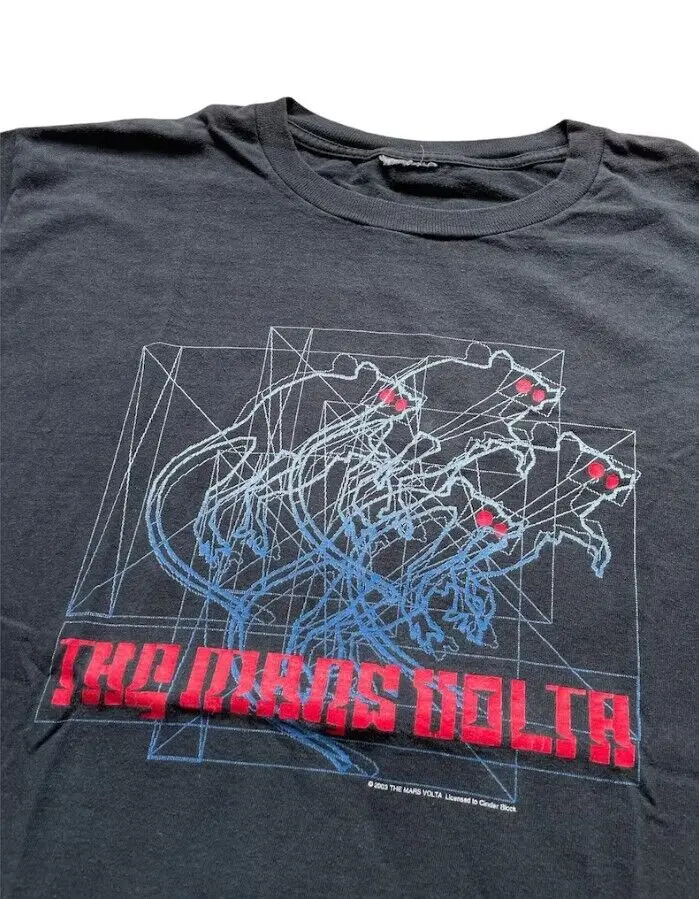 Преиздаден през 2003 г., Тениска на The Mars Volta Band, рок-група, подарък фанату