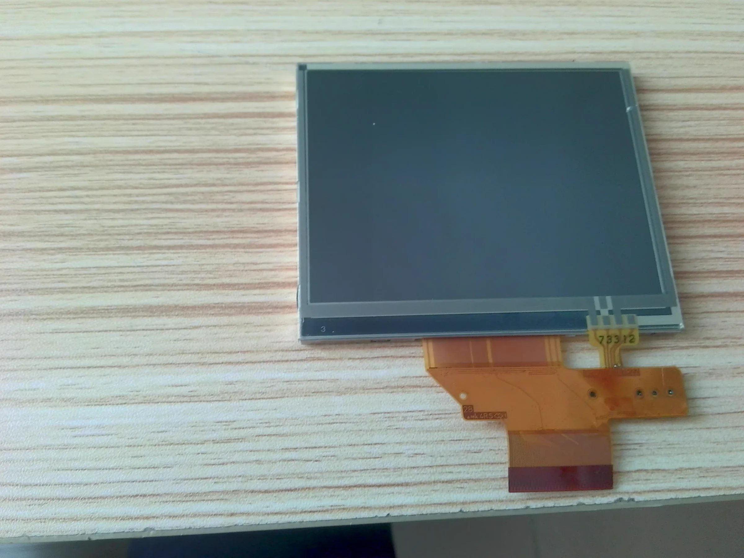 3,5-инчов LCD екран LQ035Q1DH01 в наличност