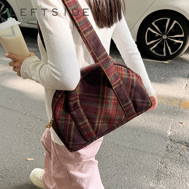 Дамски малка вълнена чанта през рамо шарени LEFTSIDE 2023, Корея, модерен зимни пътна лесна чанта за подмишниците, чанти и портмонета