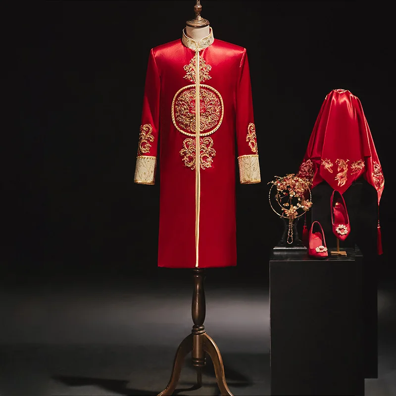 Червено сватбена рокля за булката в китайски стил, Реколта мъжки сватбени дрехи с бродерия на мъниста Qipao, дълъг халат за брак